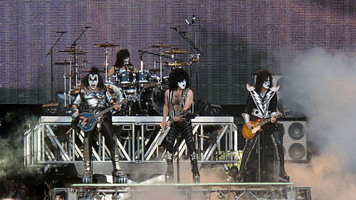 kiss 