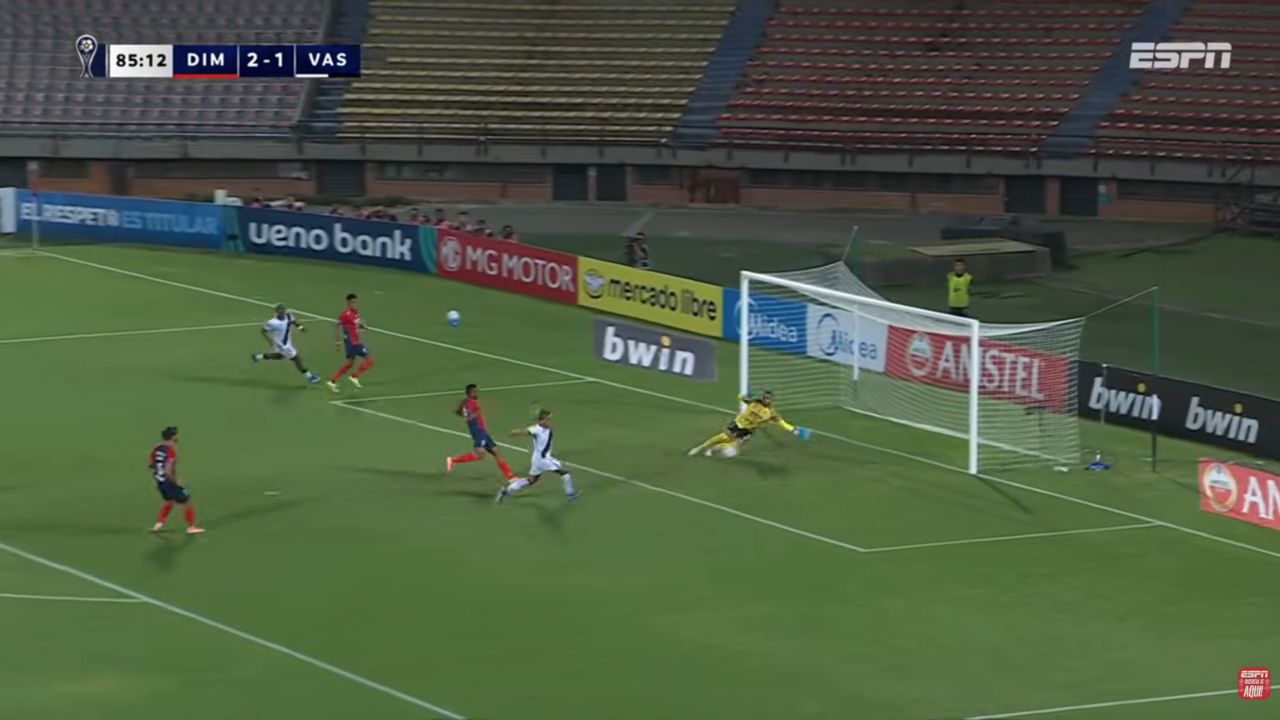 VASCO ARRANCA O EMPATE CONTRA