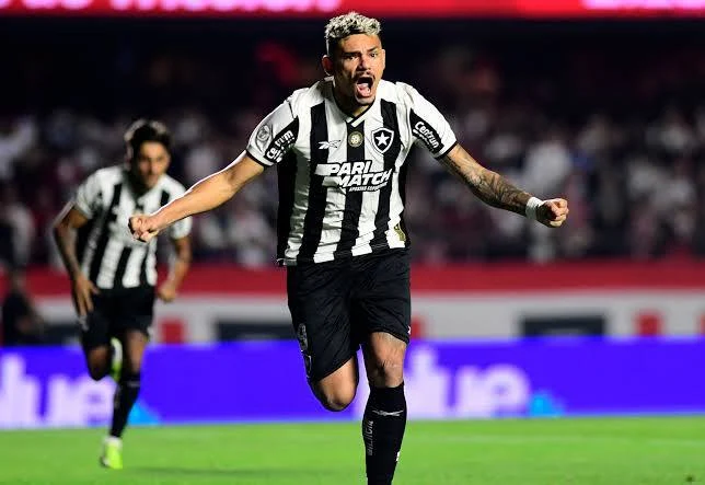 Tiquinho Soares de Volta ao Botafogo