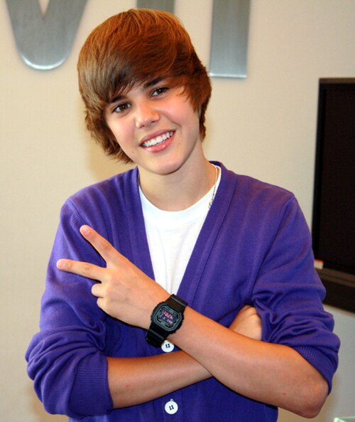 bieber sorrindo Wikimedia Commons — licença Creative Commons.
